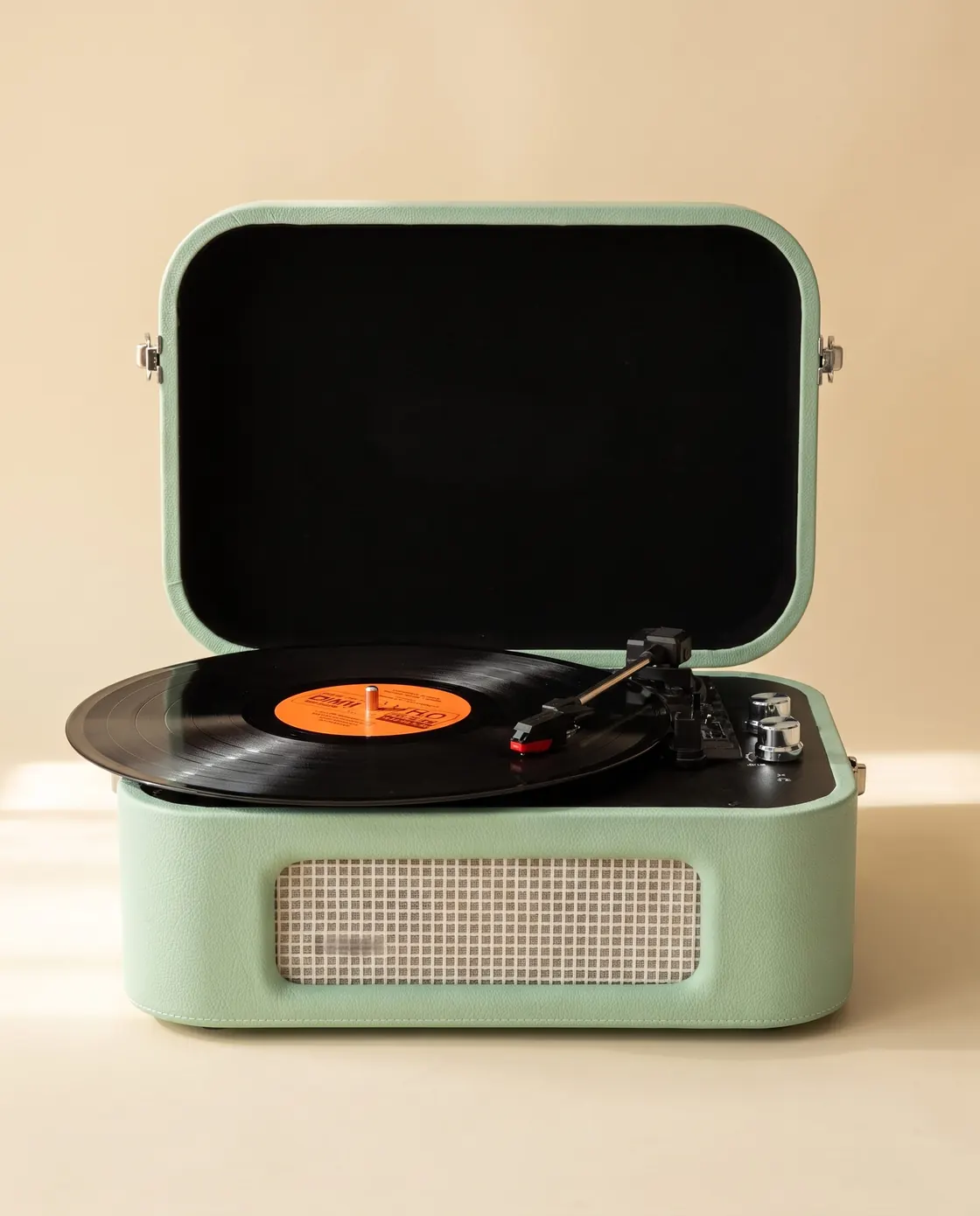 YE-TT68 — Suitcase Turntable